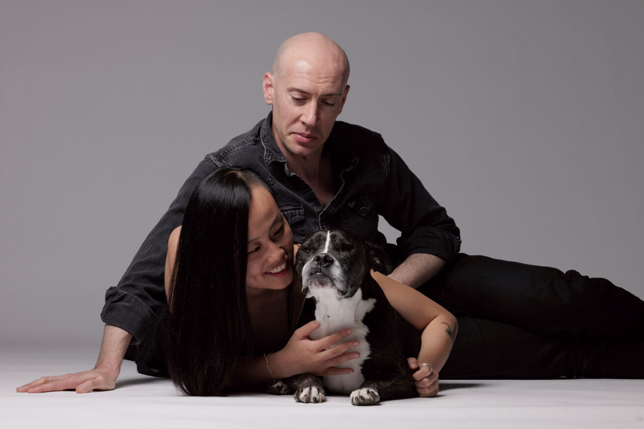 dog-friendly family portrait photographer in Baltimore, Maryland